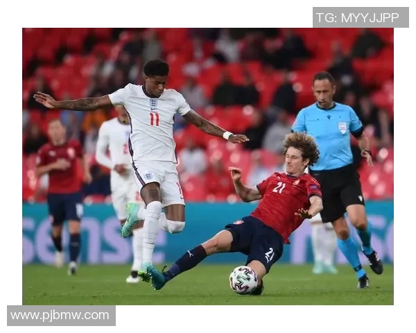 伯顿与考文垂的激烈对决揭示英甲联赛的竞争魅力与未来潜力